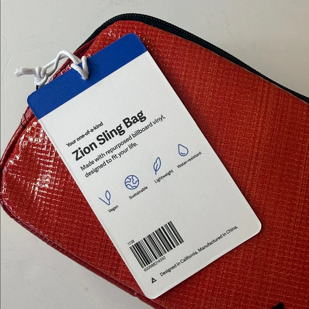 RAREFORM Zion Sling Bag Tomato Red